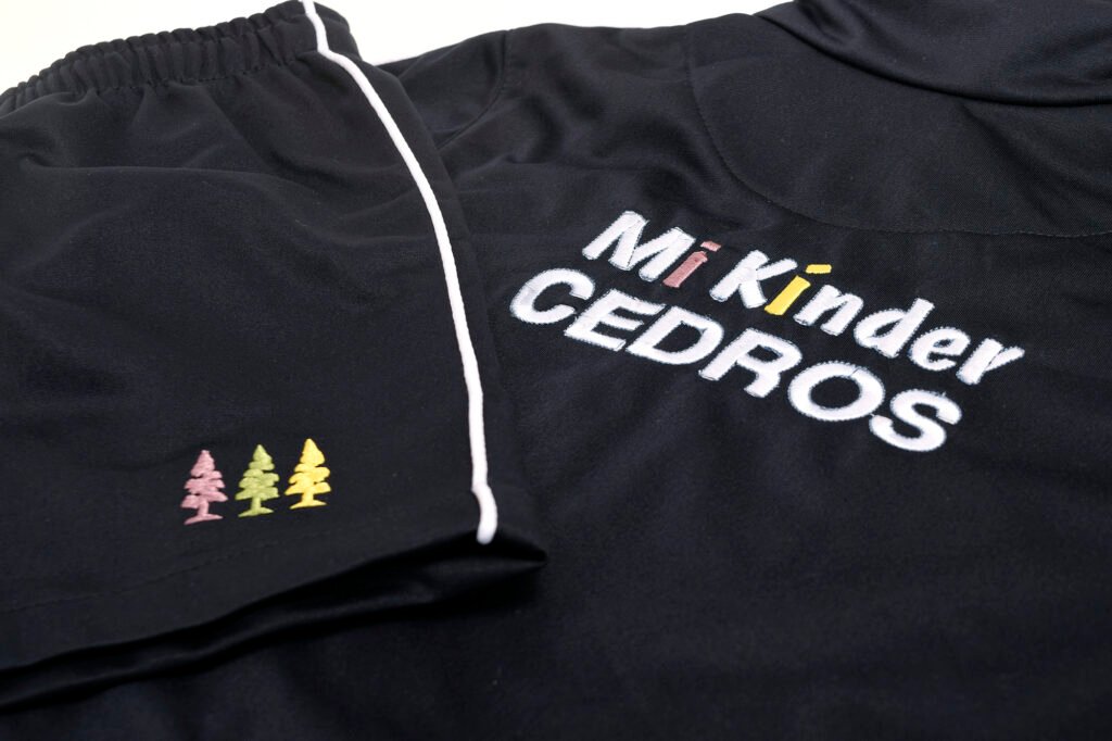 Uniformes escolares personalizados